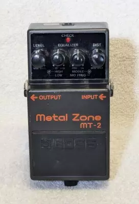 BOSS - MT-2 Metal Zone Pedal